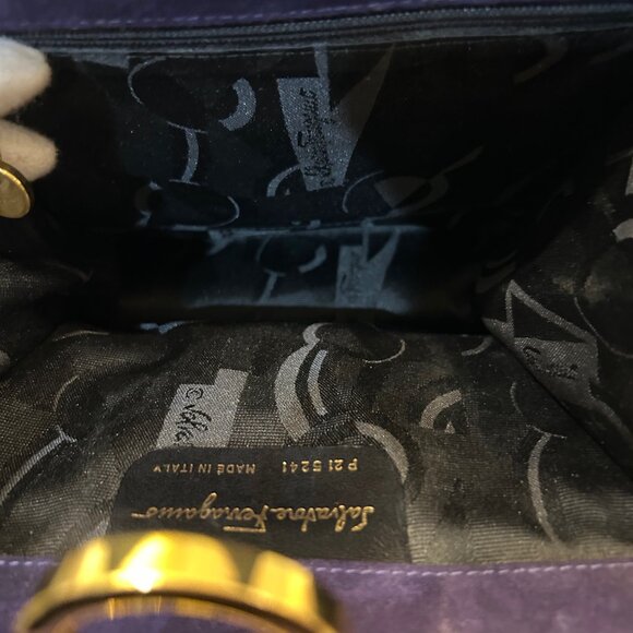 Iconic Vintage Suede Salvatore Ferragamo Princess Diana Clutch Bag Gancini Clasp - Picture 7 of 16